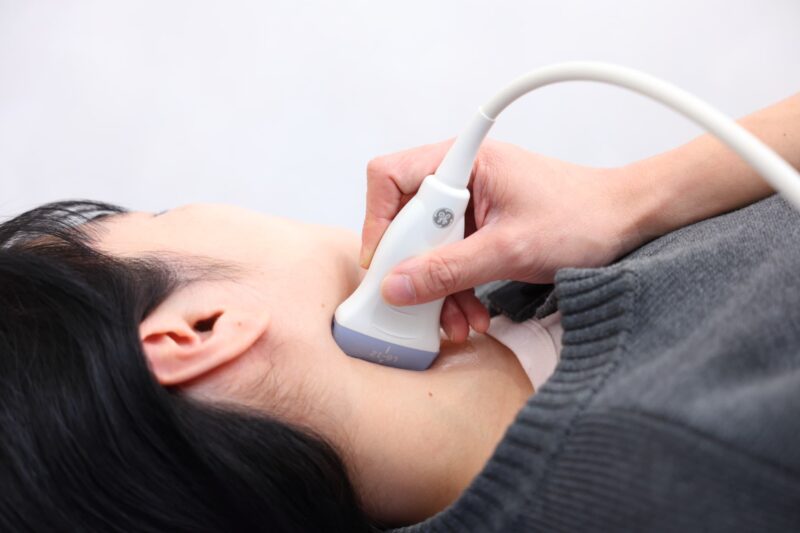 甲状腺にしこりや腫れがある場合は治療が必要なの？